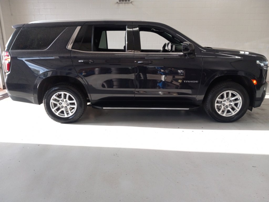 Used 2024 Chevrolet Tahoe LT image 2
