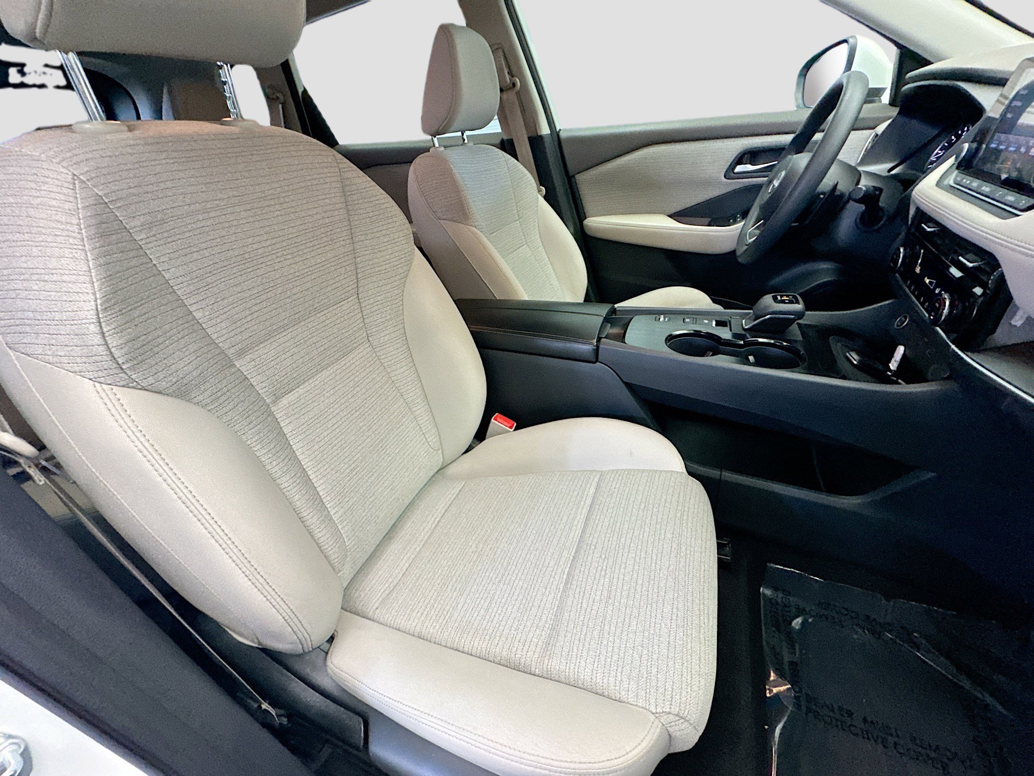 Used 2023 Nissan Rogue SV image 15