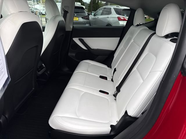 Used 2022 Tesla Model Y Long Range AWD/4WD image 16