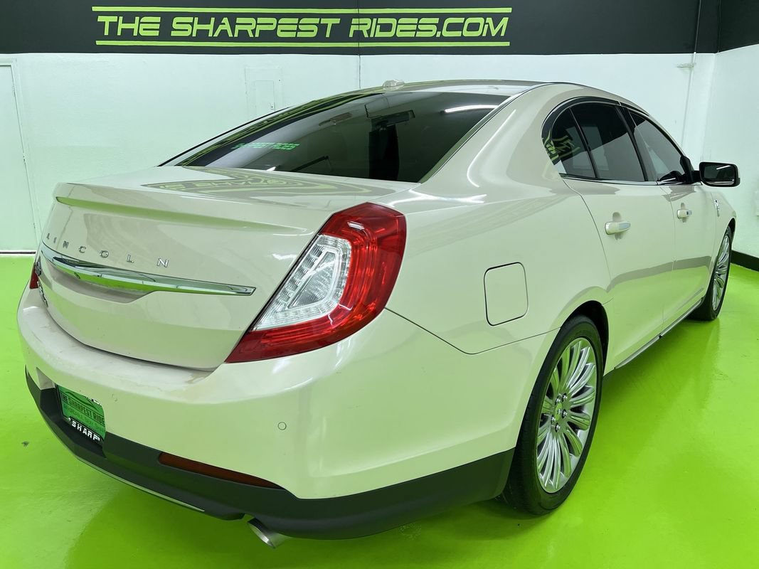 Used 2015 Lincoln MKS w/ Equipment Group 101A FWD image 10