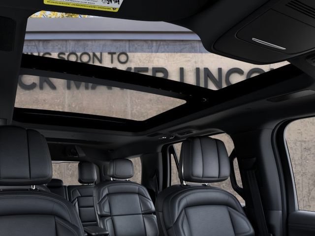 New 2027 Lincoln Navigator Reserve w/ Jet Appearance Package AWD/4WD image 24
