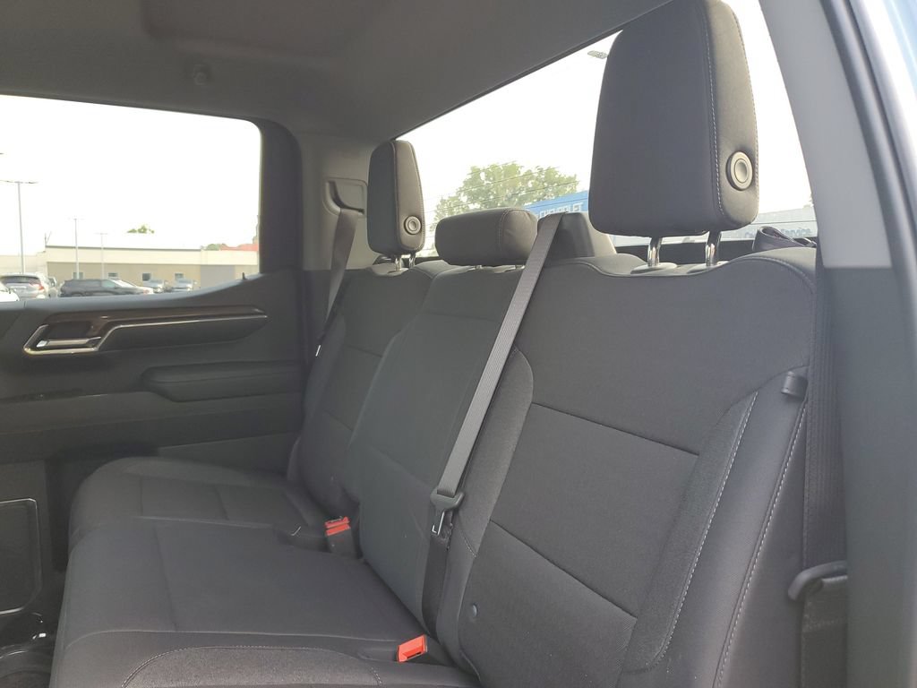 Used 2024 Chevrolet Silverado 1500 LT AWD/4WD image 8