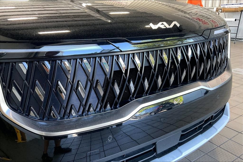 Used 2026 Kia Carnival FWD image 27
