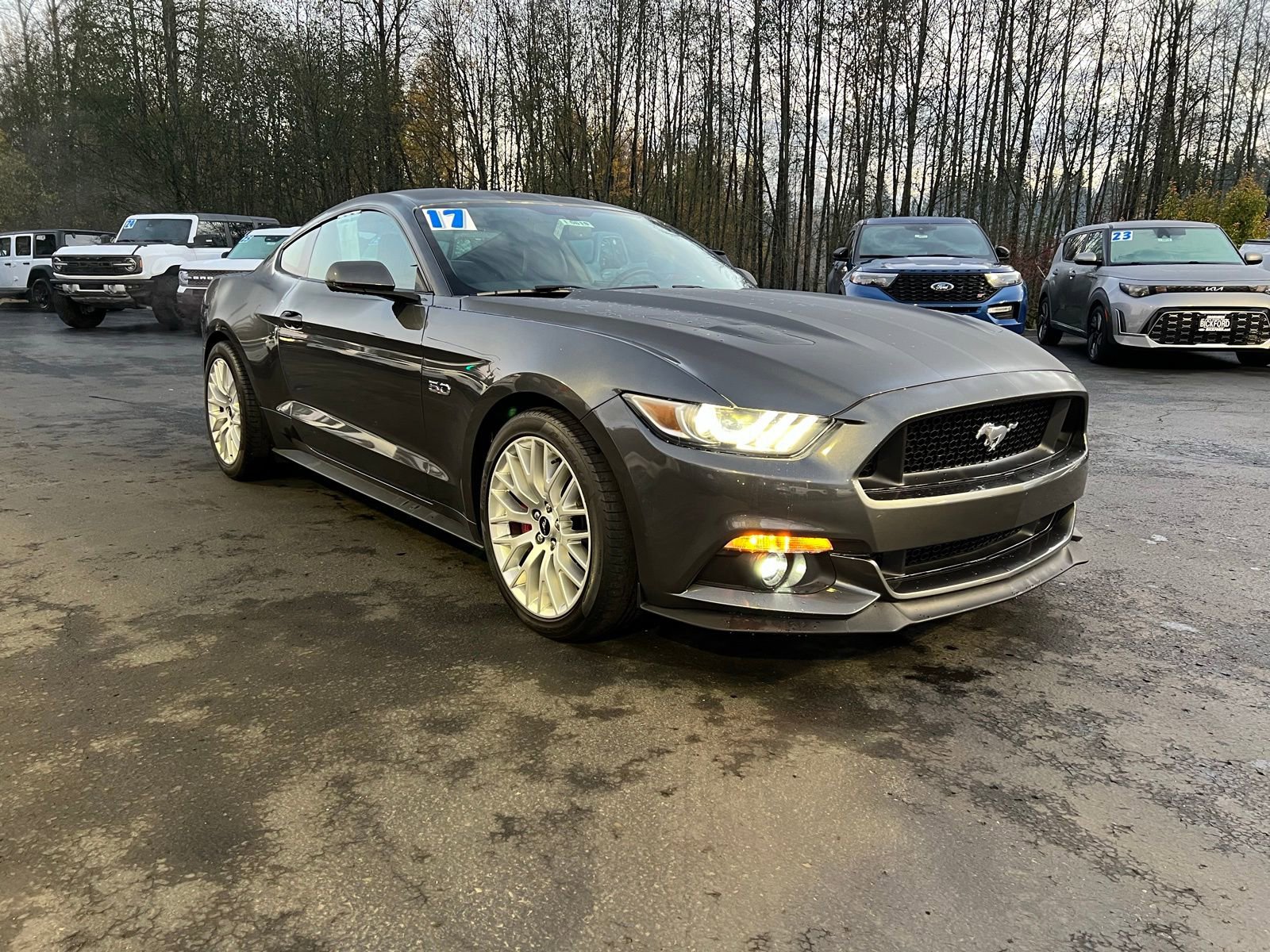 Used 2017 Ford Mustang GT Premium w/ GT Performance Package image 3