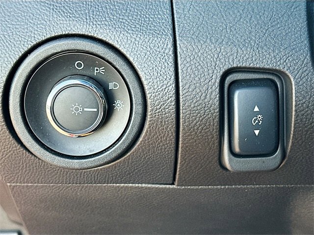 Used 2019 Ford Taurus SHO image 10