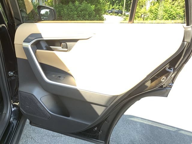 Certified 2025 Toyota RAV4 LE AWD/4WD image 11