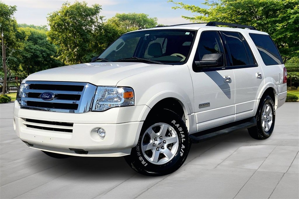 Used 2008 Ford Expedition XLT image 1