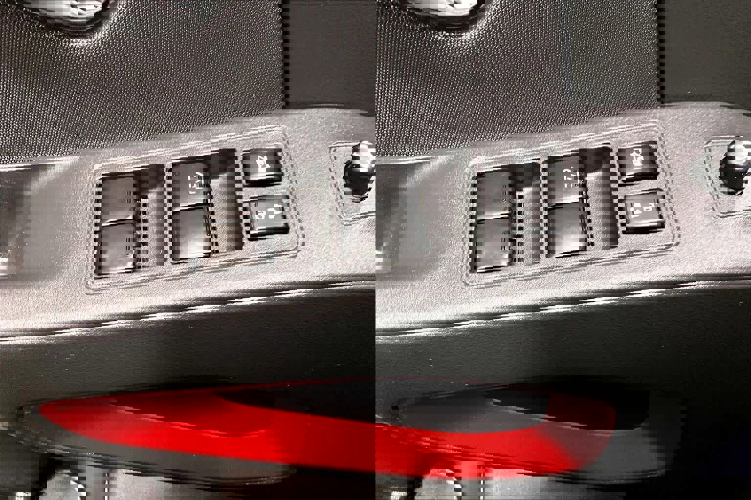 Used 2024 Nissan Frontier PRO-4X w/ Pro Convenience Package image 31