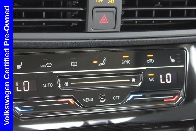 Used 2025 Volkswagen Jetta SE FWD image 37