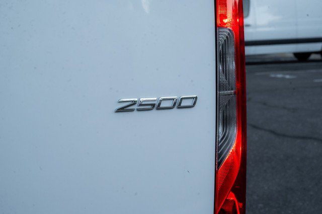 Used 2024 Mercedes-Benz Sprinter 2500 image 8