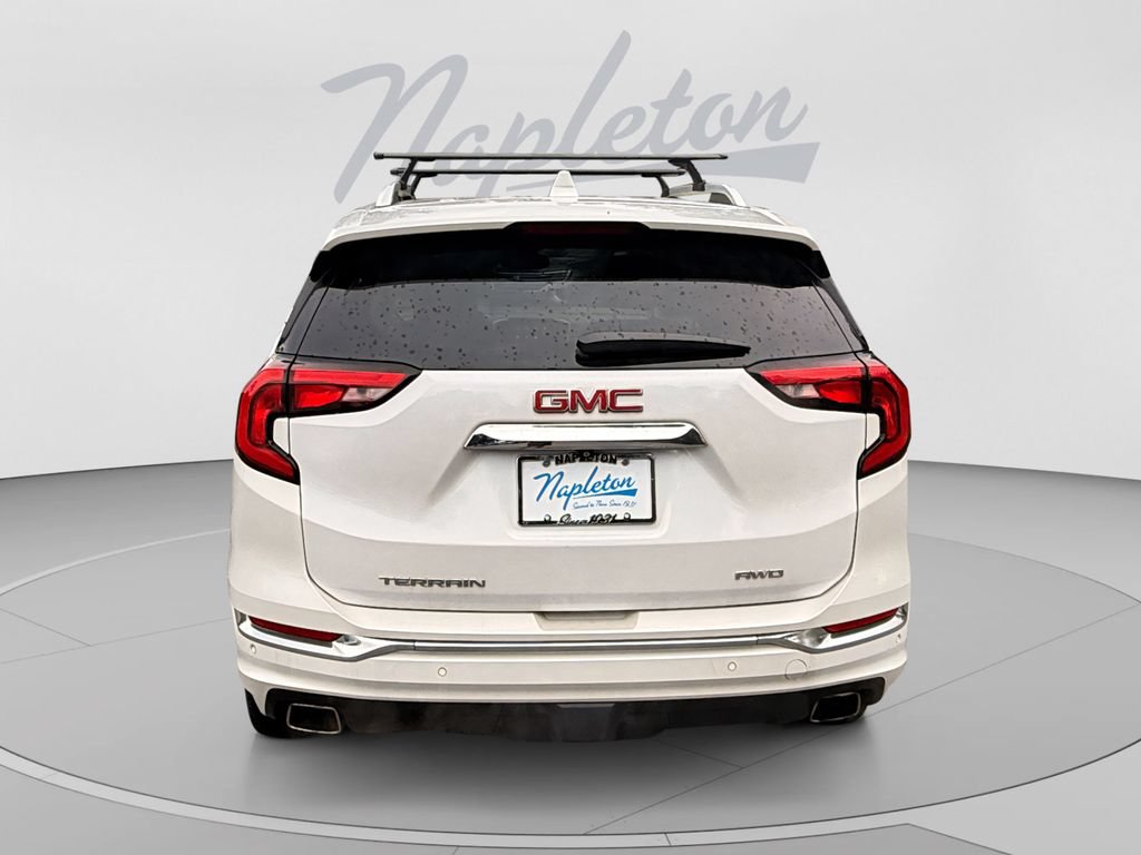 Used 2020 GMC Terrain Denali w/ Denali Premium Package AWD/4WD image 4