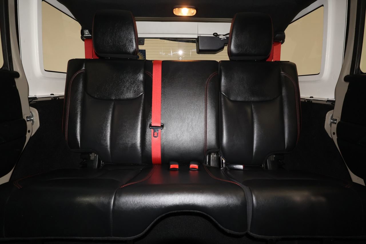 Used 2017 Jeep Wrangler Unlimited Rubicon image 28