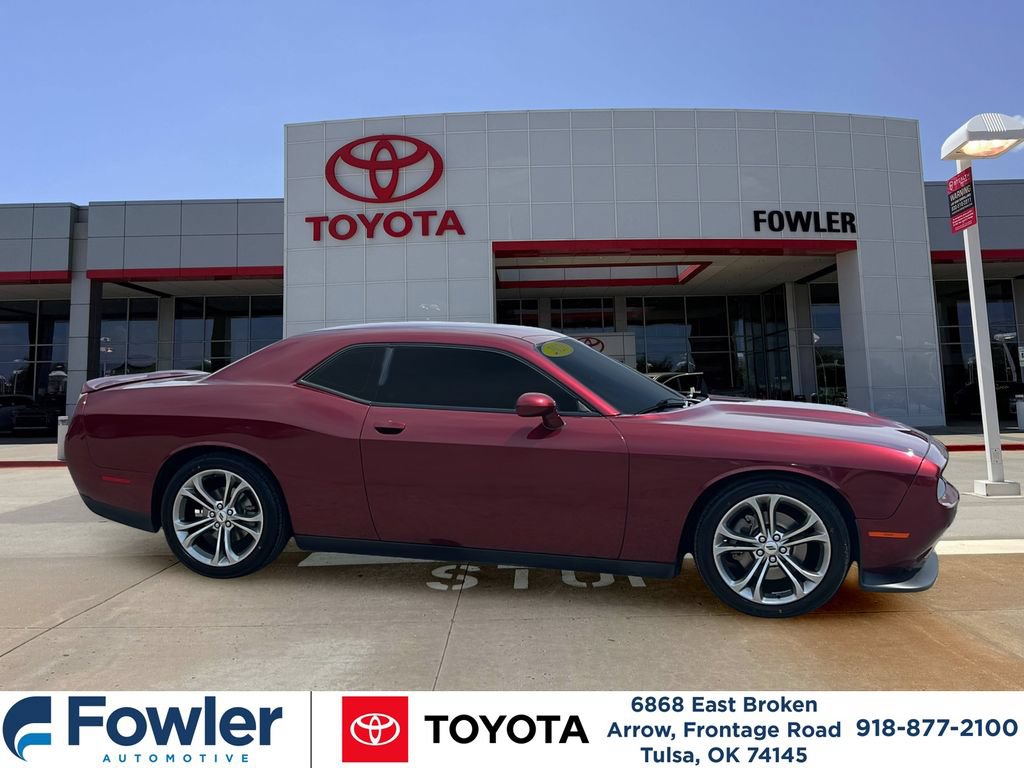 Used 2021 Dodge Challenger R/T RWD image 4