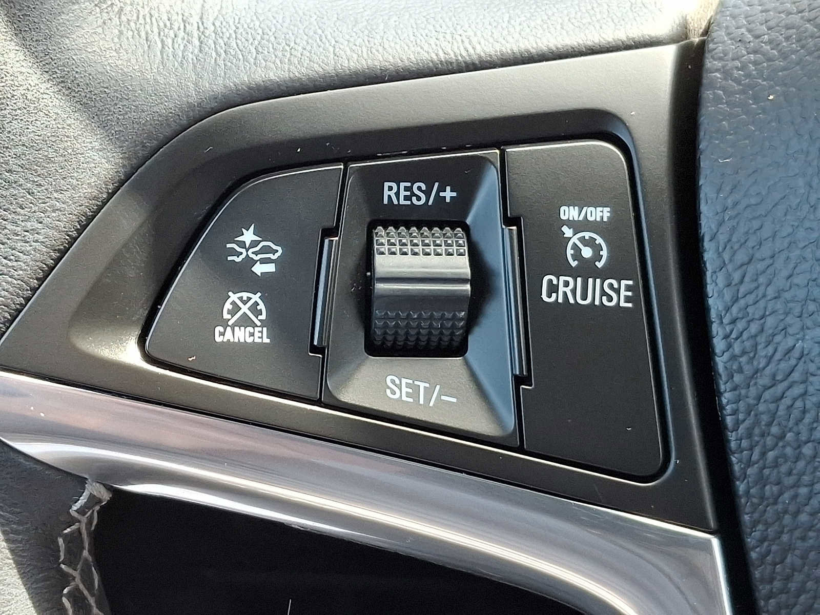 Certified 2022 Buick Encore Preferred w/ Safety Package II image 22