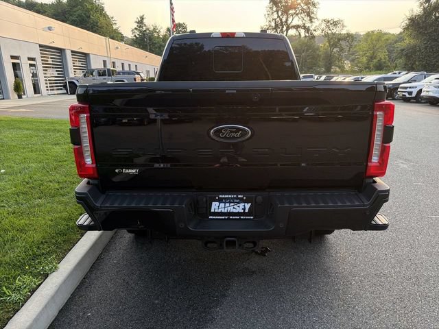 Used 2024 Ford F350 Lariat w/ Lariat Ultimate Package AWD/4WD image 7