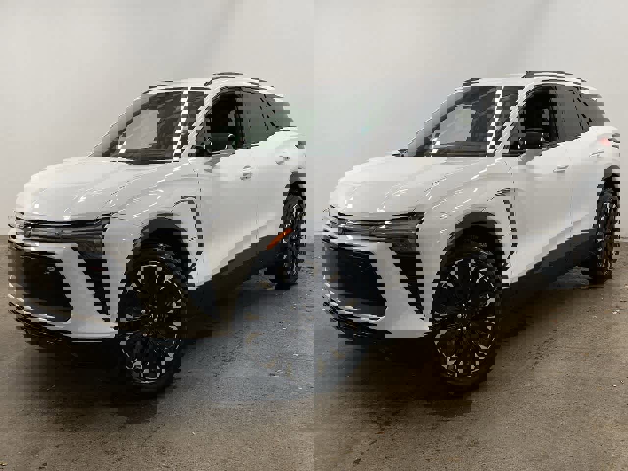 Used 2024 Chevrolet Blazer EV RS image 1