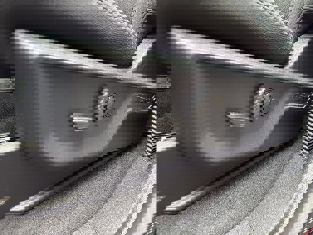 New 2026 Ford F150 XLT w/ Equipment Group 302A MID image 16