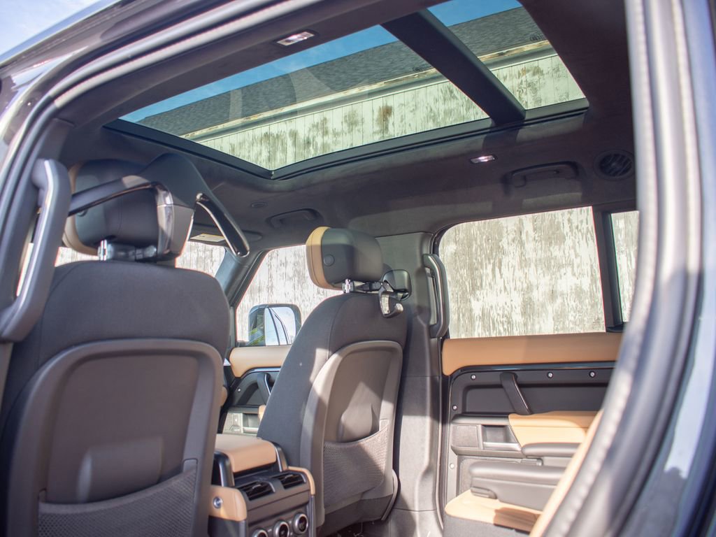 New 2026 Land Rover Defender 130 V8 image 21