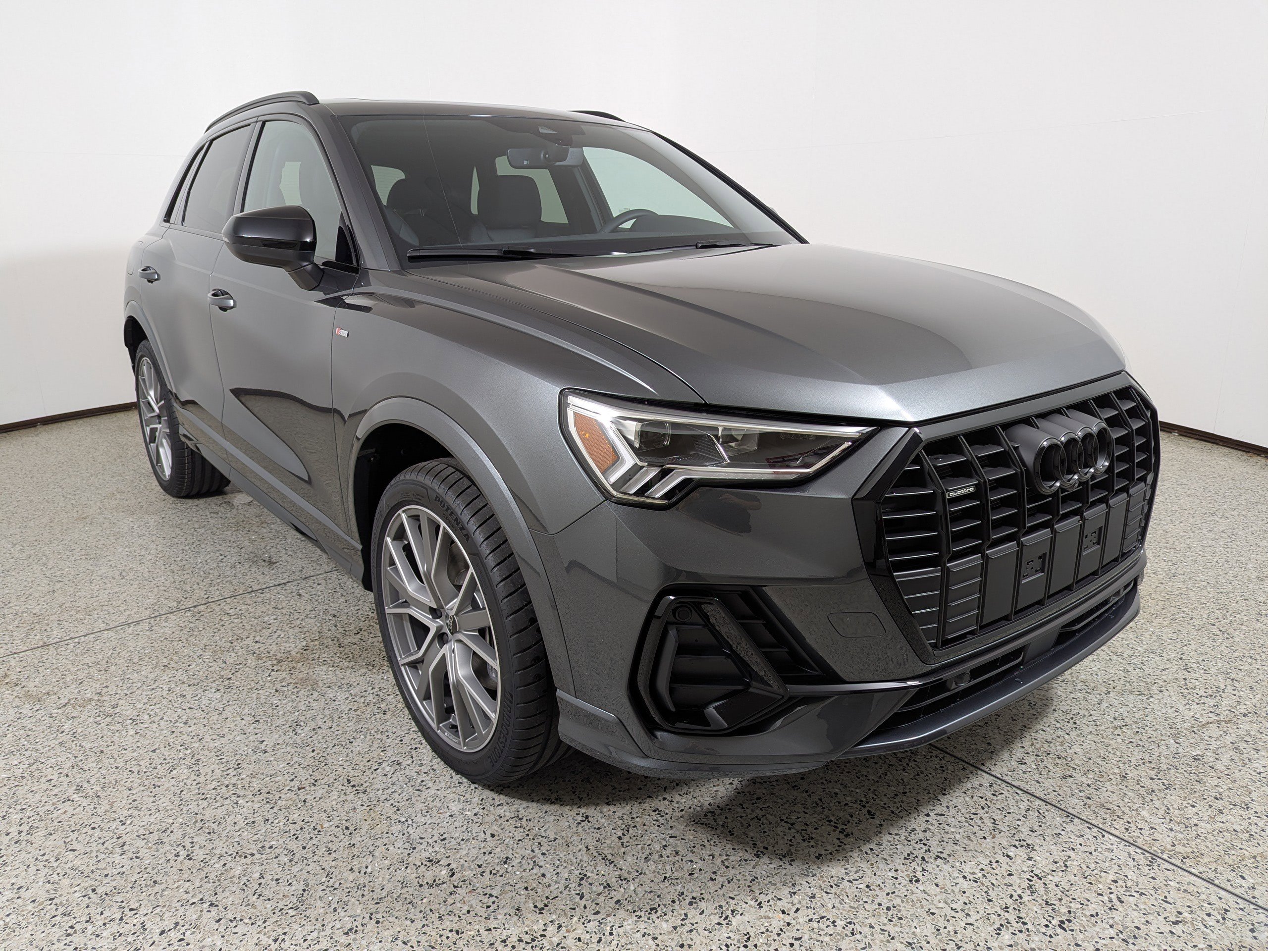 New 2025 Audi Q3 2.0T Premium Plus