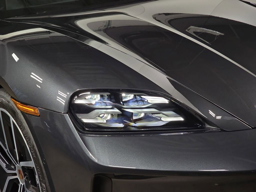 New 2026 Porsche Taycan image 12