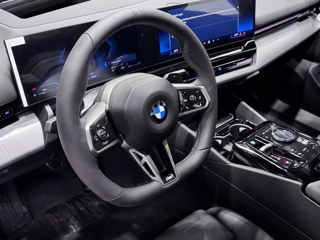 Used 2026 BMW 530i xDrive w/ M Sport Package AWD/4WD image 15