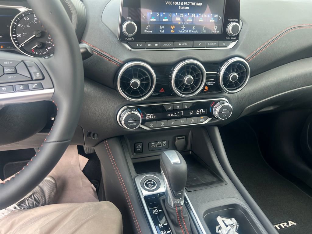 Used 2025 Nissan Sentra SR w/ SR Premium Package FWD image 19