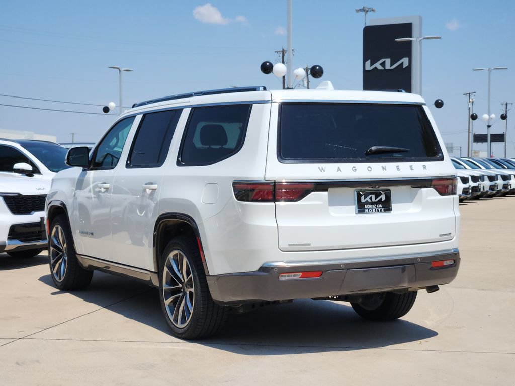 Used 2022 Jeep Wagoneer Series III w/ Premium Group I AWD/4WD image 3