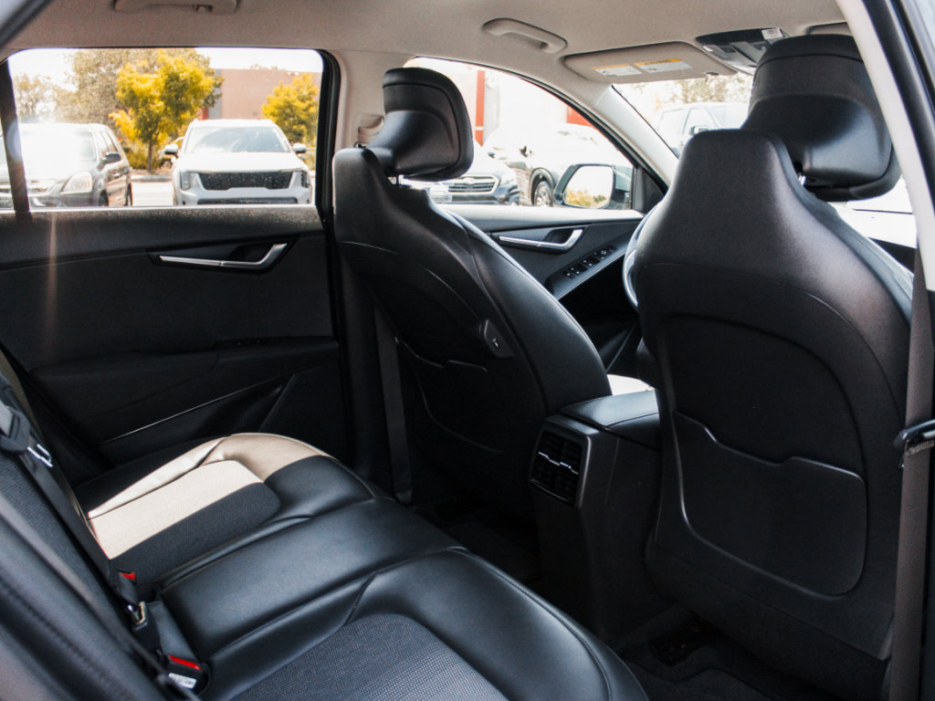 Used 2023 Kia Niro Wind w/ Wind Preserve Package FWD image 26