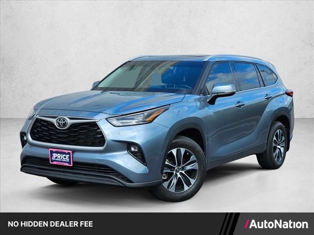 Used 2022 Toyota Highlander XLE