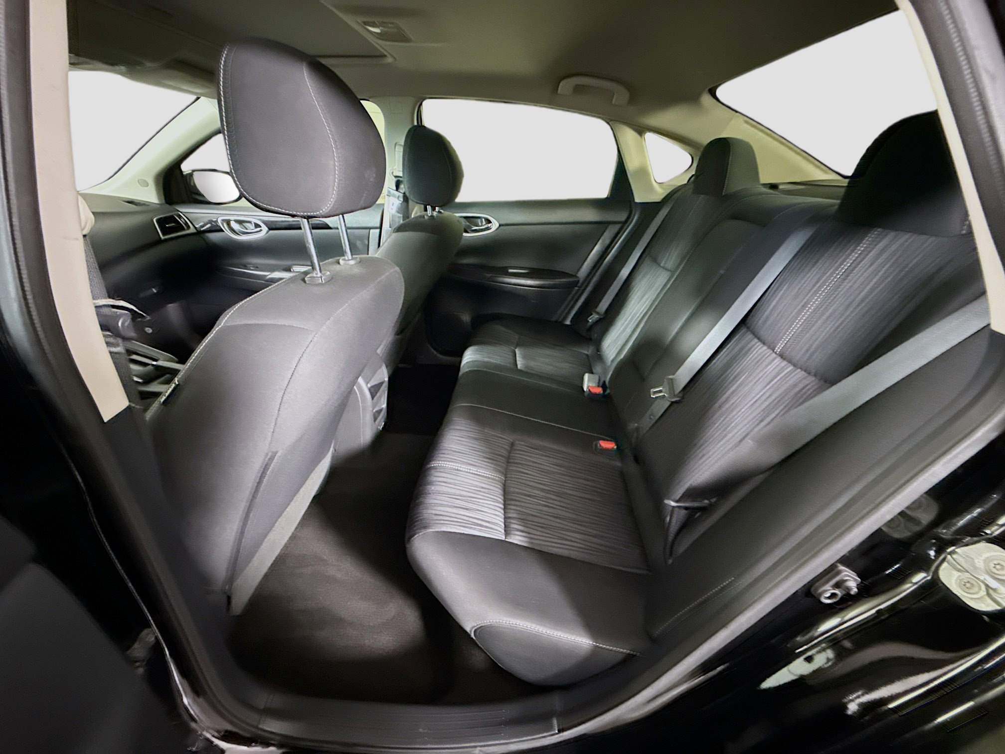 Used 2018 Nissan Sentra SV w/ Premium Package (P01) image 25