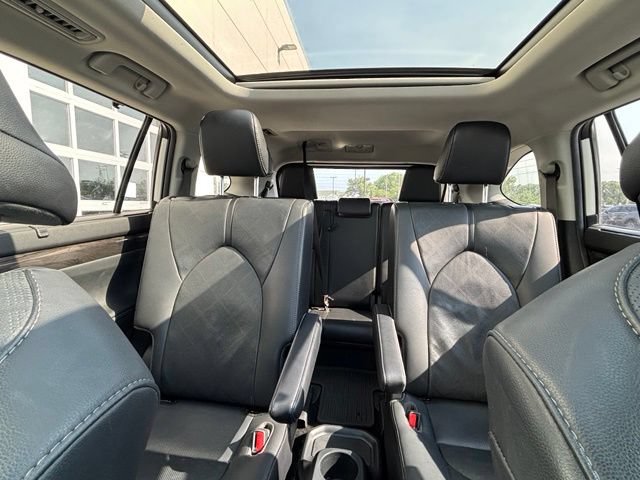 Used 2021 Toyota Highlander Platinum AWD/4WD image 15