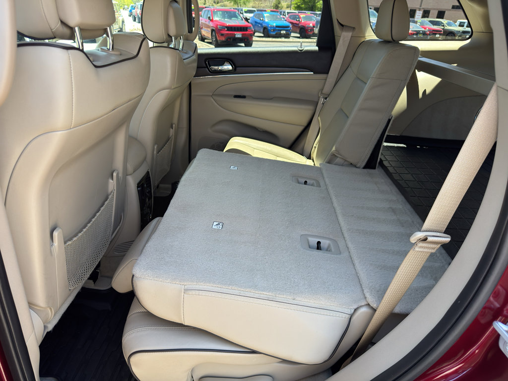 Used 2020 Jeep Grand Cherokee Overland AWD/4WD image 17