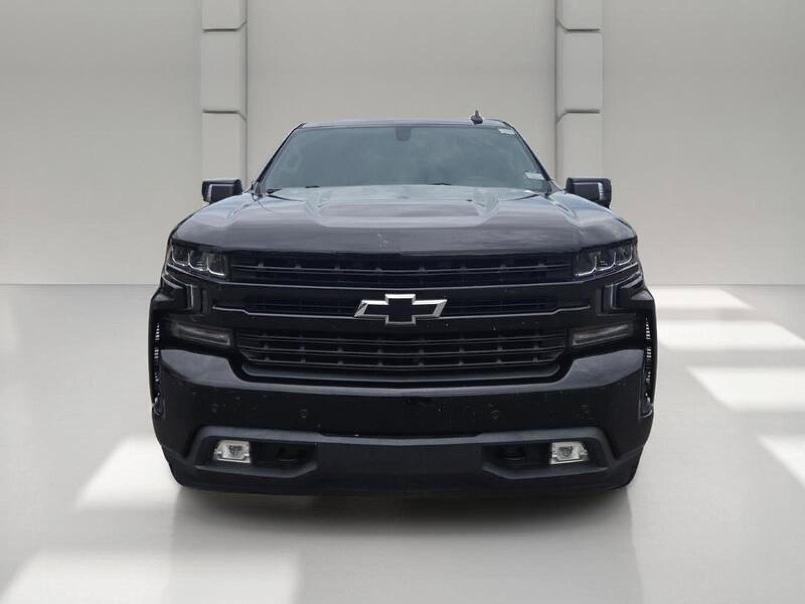 Used 2020 Chevrolet Silverado 1500 RST AWD/4WD image 2
