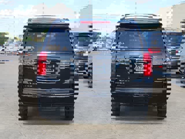 Used 2016 Chevrolet Suburban LT w/ Luxury Package AWD/4WD image 19