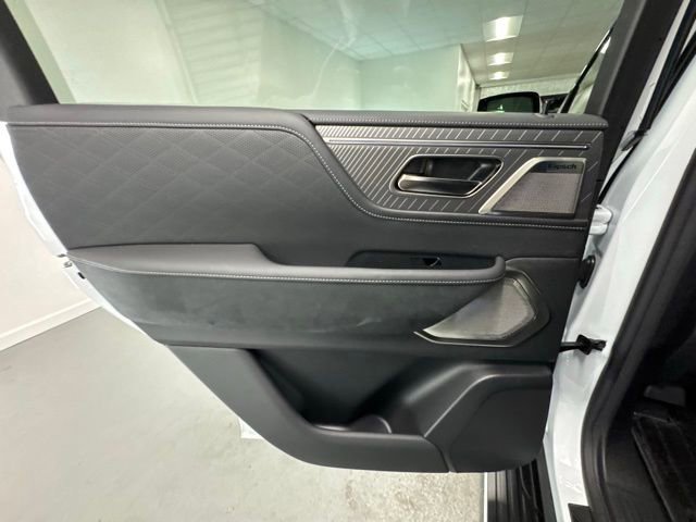 Used 2026 INFINITI QX80 Autograph w/ Premium Cargo Package image 9