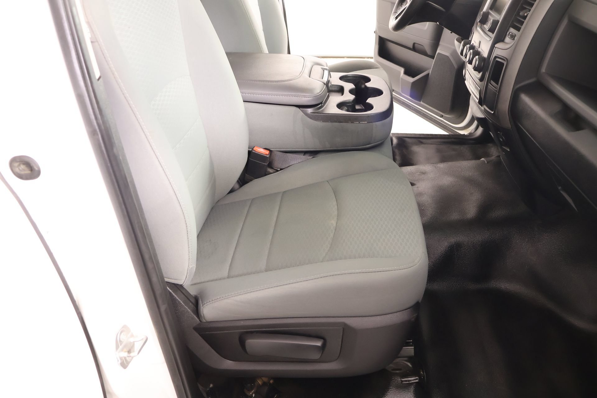 Used 2017 RAM 1500 Tradesman w/ Popular Equipment Group RWD image 10