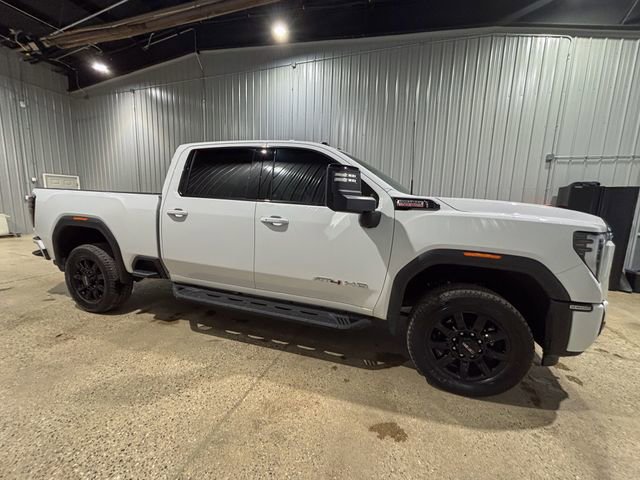 Used 2025 GMC Sierra 2500 AT4 w/ AT4 Preferred Package image 7