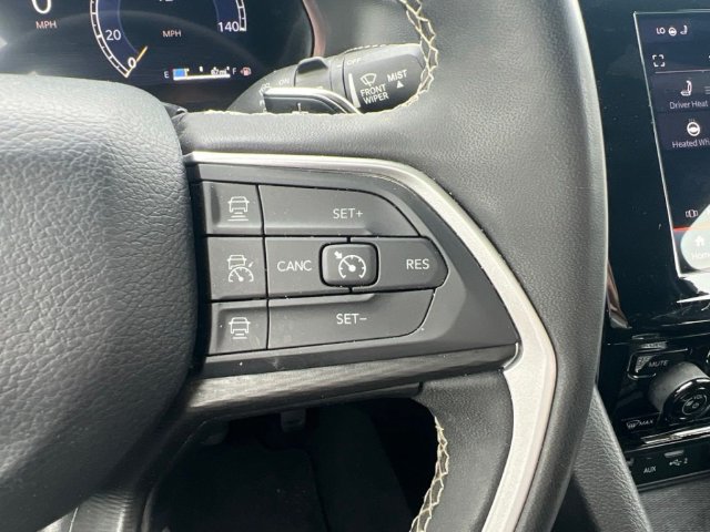 Used 2024 Jeep Grand Cherokee Altitude AWD/4WD image 23