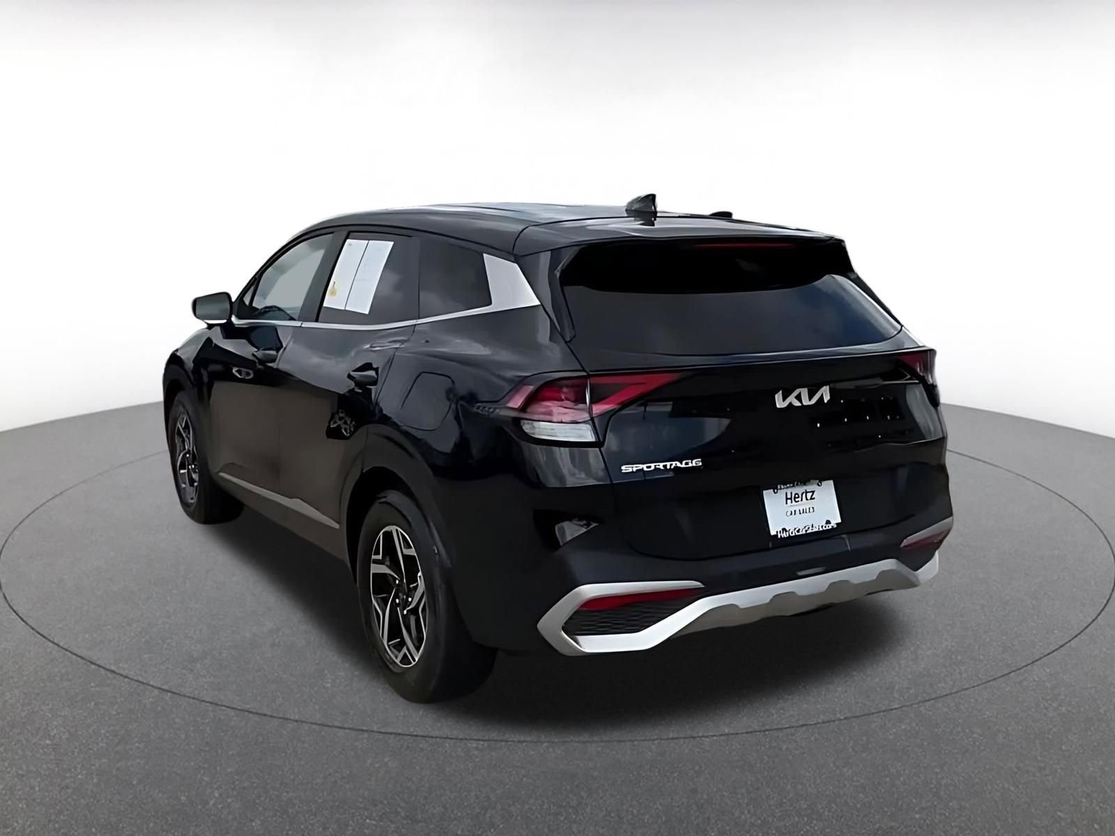 Used 2025 Kia Sportage LX image 11