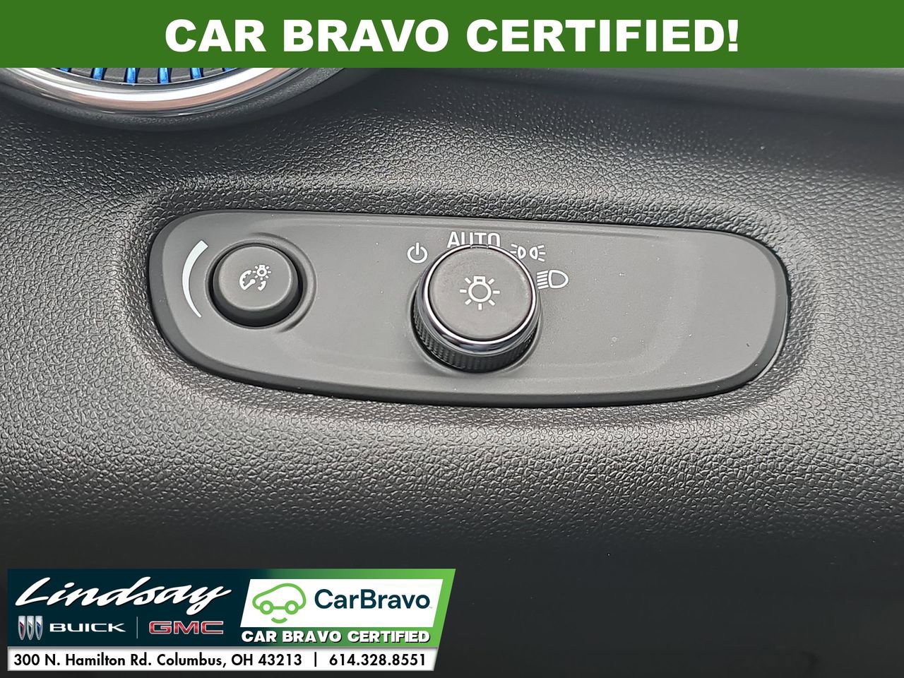 Used 2025 Chevrolet Trax LT w/ LT Convenience Package image 17