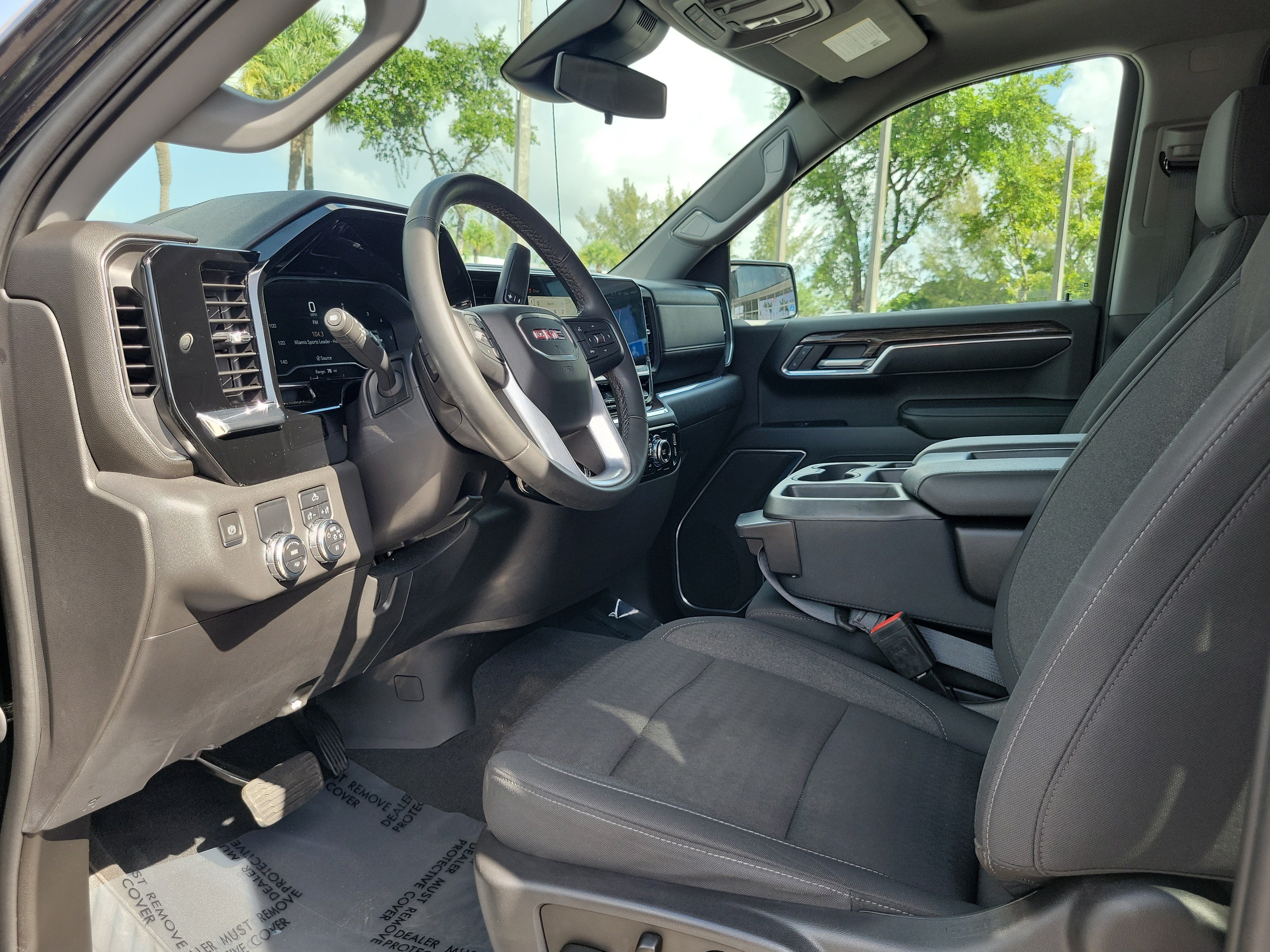 Used 2023 GMC Sierra 1500 Elevation RWD image 9