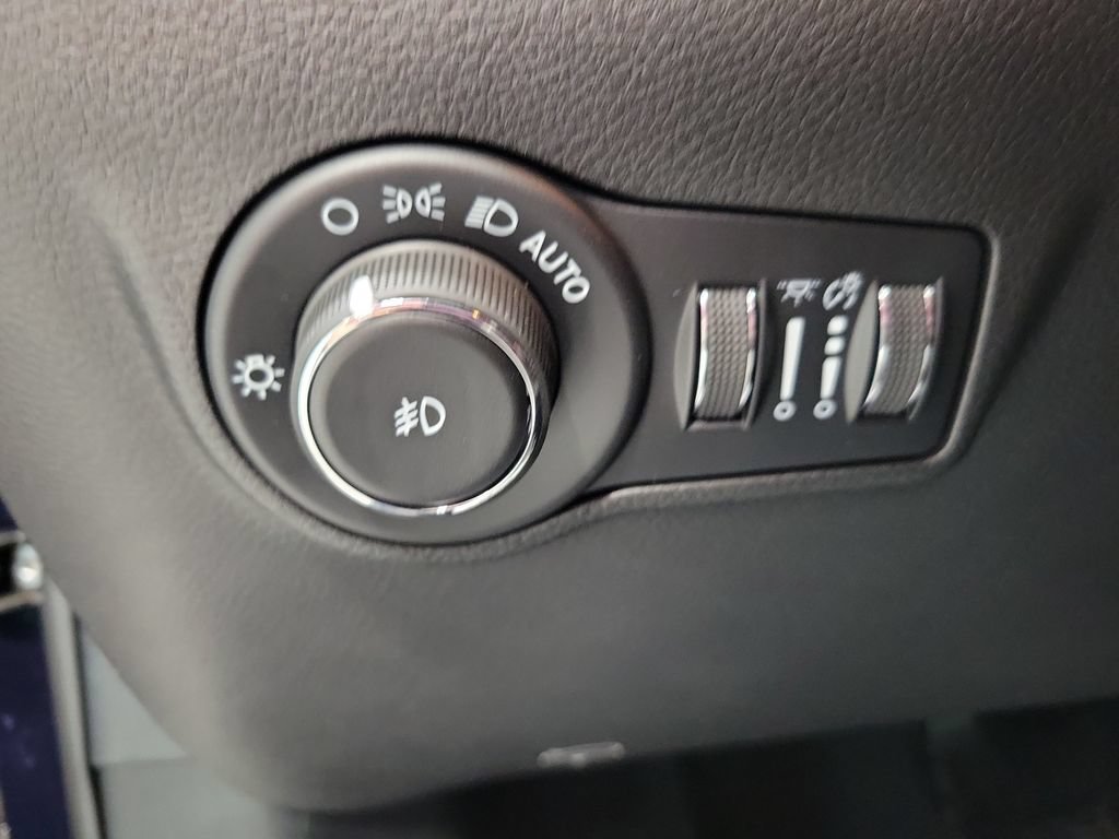 New 2026 Jeep Compass Trailhawk AWD/4WD image 24