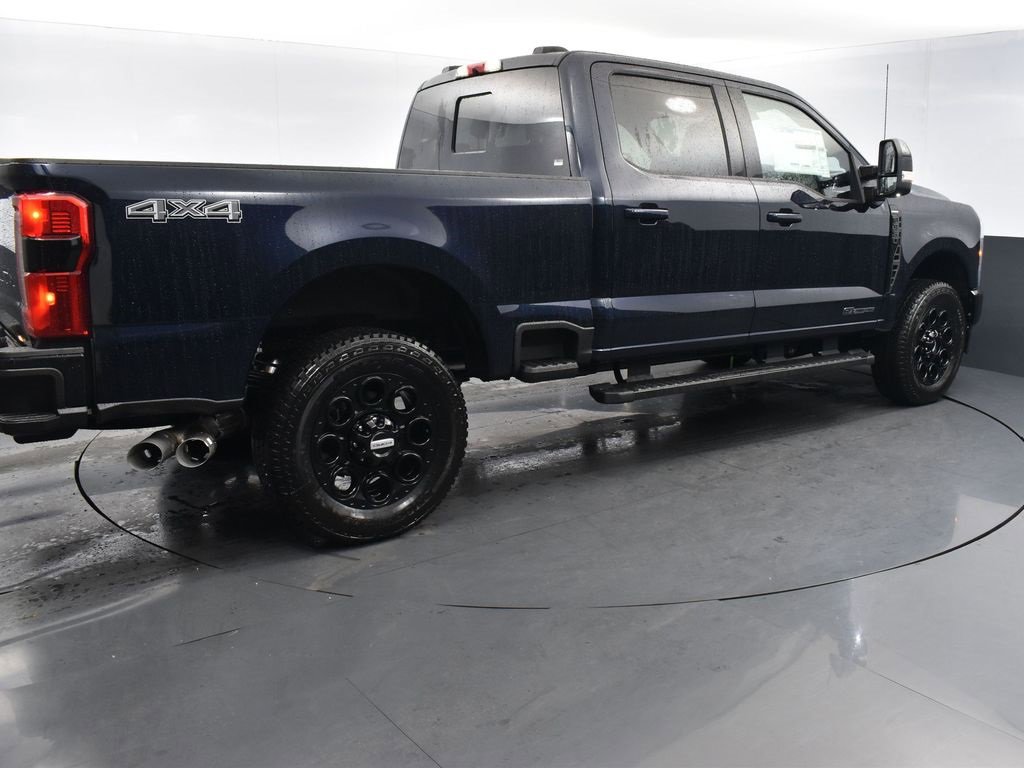 New 2025 Ford F350 Lariat w/ Black Appearance Package image 4