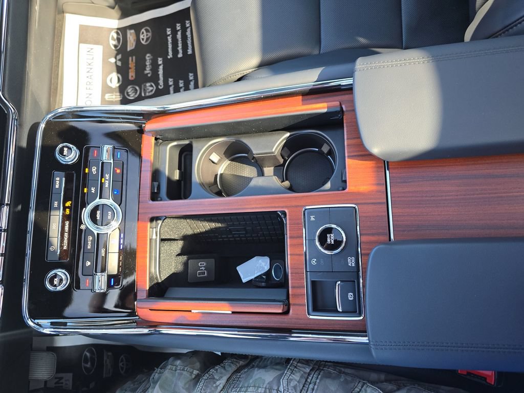 Used 2024 Lincoln Navigator L Reserve AWD/4WD image 21