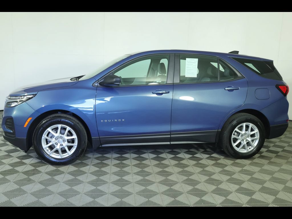 Used 2024 Chevrolet Equinox LS w/ Driver Confidence II Package FWD image 10