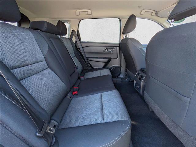 Used 2024 Nissan Rogue SV image 20