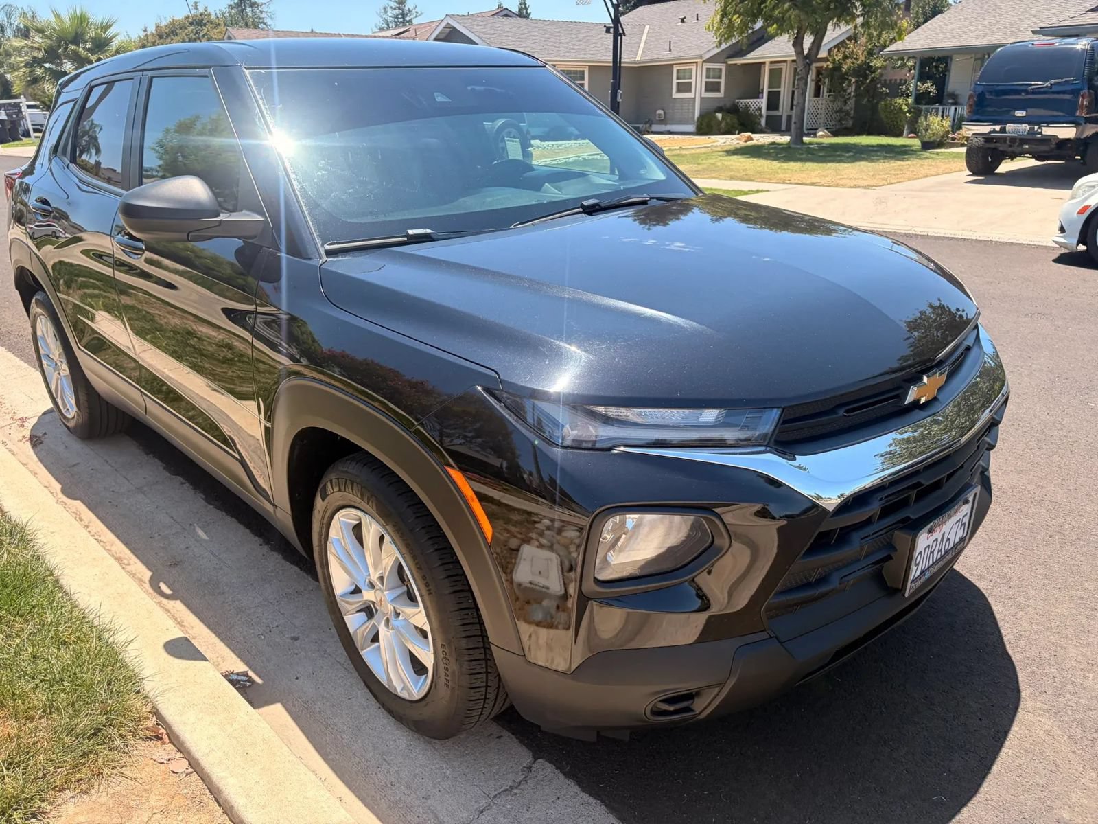 Used 2022 Chevrolet TrailBlazer LS FWD image 2