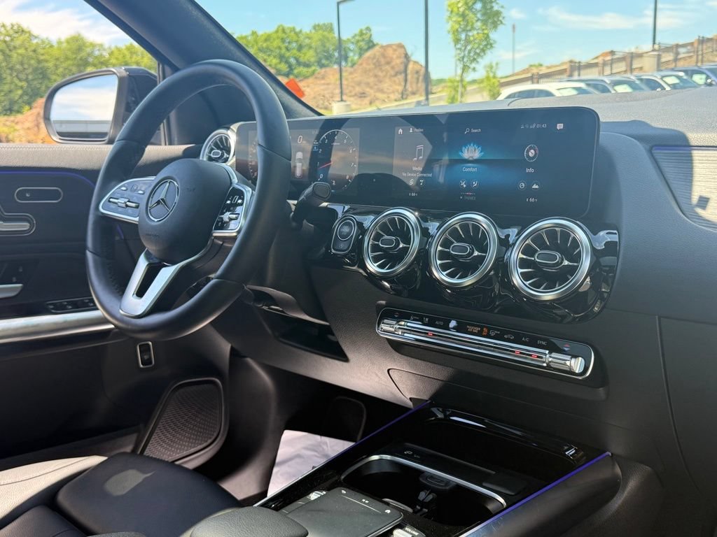 Used 2023 Mercedes-Benz GLA 250 4MATIC image 29