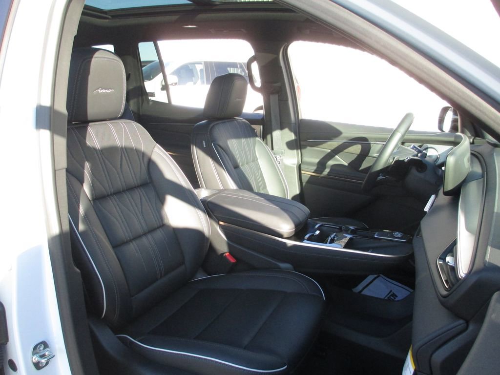 Used 2026 Buick Enclave Avenir w/ Super Cruise Package image 22