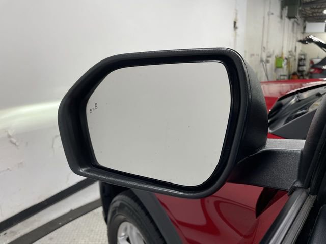 Used 2022 Ford Explorer XLT w/ Equipment Group 202A image 29